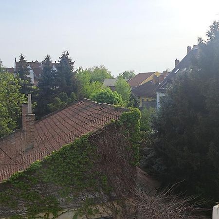 Napraforgo Apartman Szeged Exterior foto