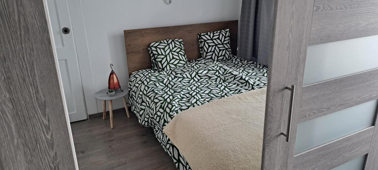 Napraforgo Apartman Szeged Exterior foto